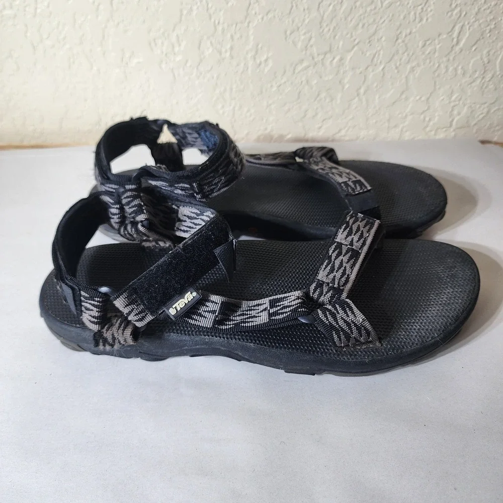 Teva Hurricane Sport Sandals Mens 12 Black Grey Geometric Straps 6601 F10099G
